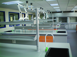 環保行業鋼木實驗臺工程案例